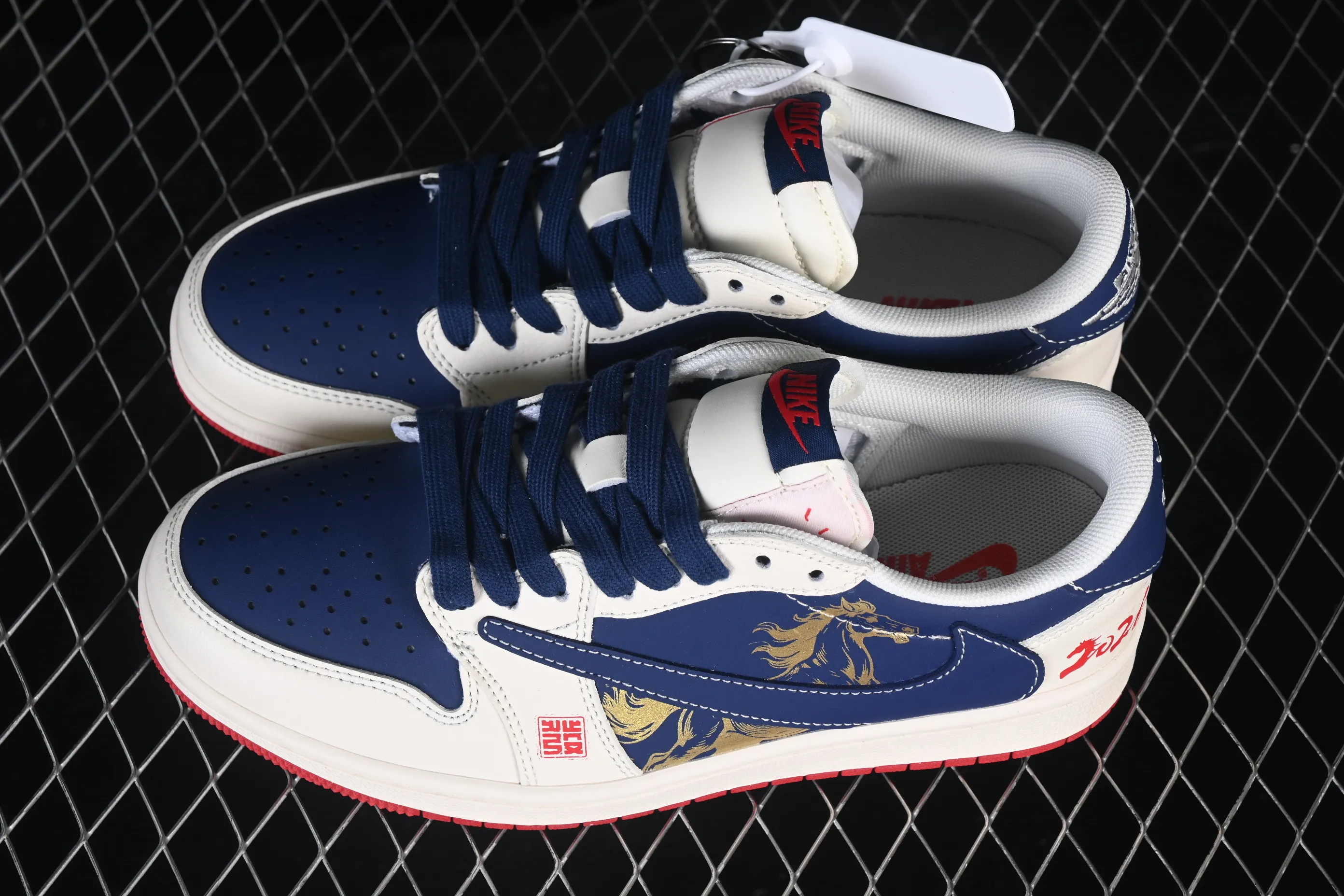 All Categories Air Jordan Jordan Series Basketball Shoes Air Jordan 1 Low High-end Customized Low-top Shoes Travis Scott x Fragment Design x Air Jordan 1 Low OG SP AJ1 Joe 1 Year of the Horse Limited Edition Navy Zebra Low-top Cultural Casual Shoes FF9989-011